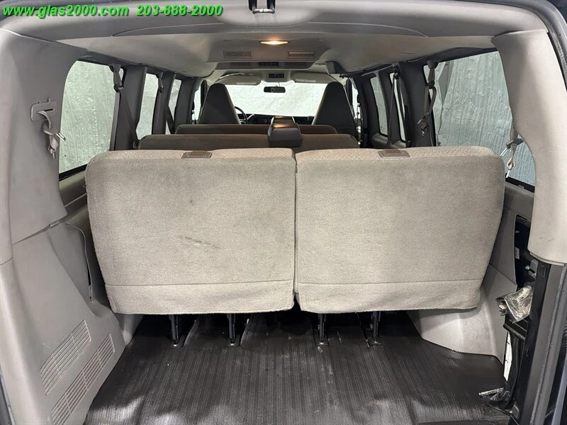 2019 Chevrolet Express - Image 15 of 20