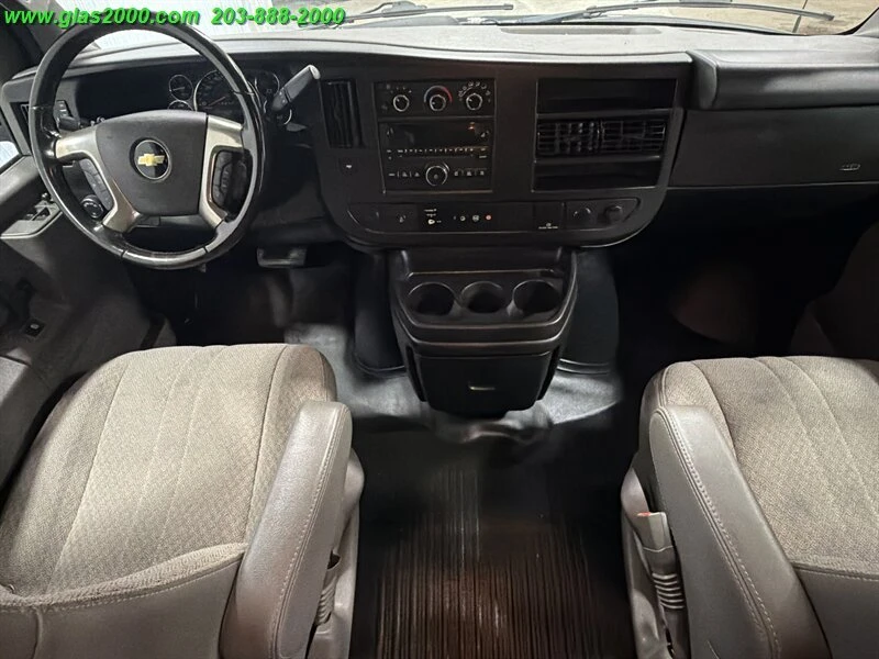 2019 Chevrolet Express - Image 6 of 20