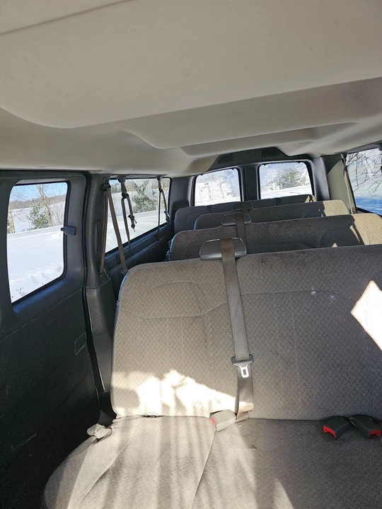 2019 Chevrolet Express - Image 6 of 8