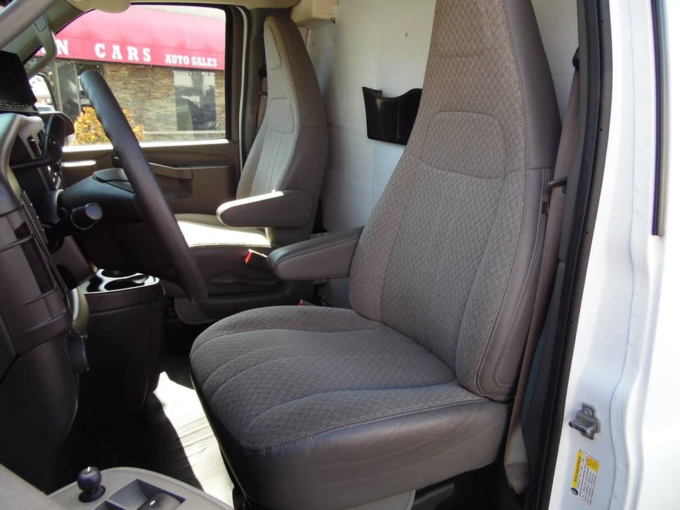 2019 Chevrolet Express - Image 20 of 21