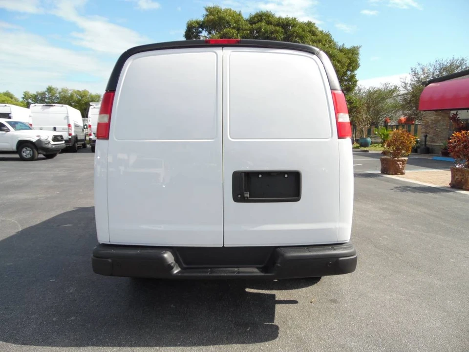 2019 Chevrolet Express - Image 6 of 21