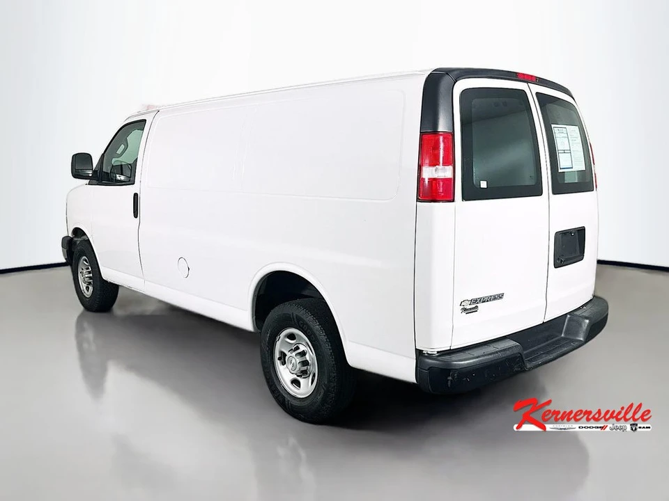 2019 Chevrolet Express - Image 5 of 21