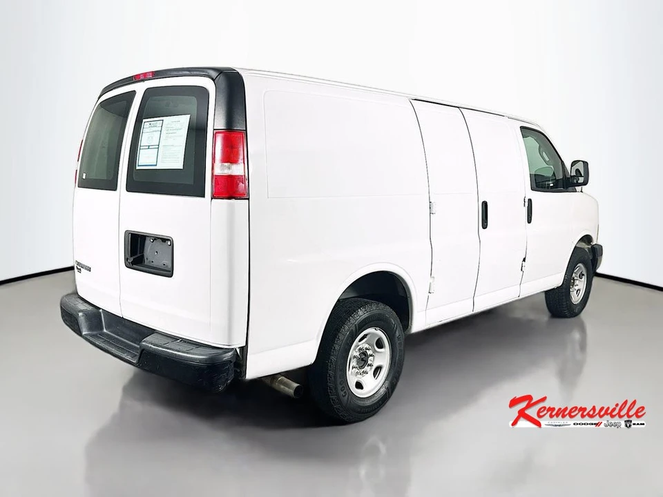 2019 Chevrolet Express - Image 7 of 21