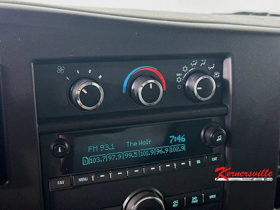 2019 Chevrolet Express - Image 18 of 21
