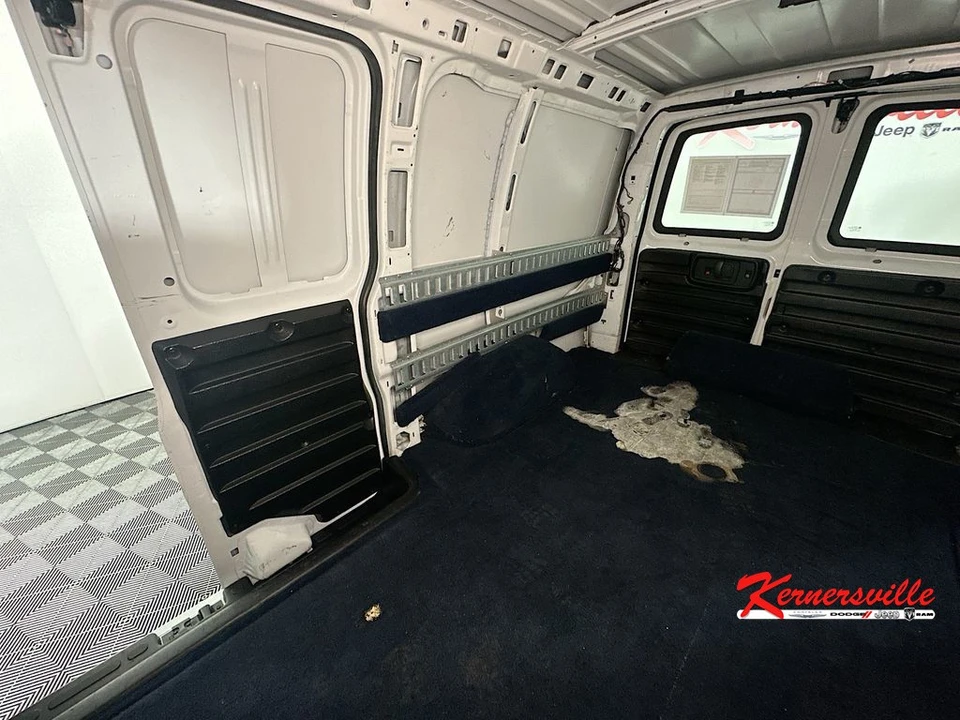 2019 Chevrolet Express - Image 12 of 21
