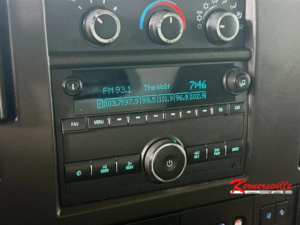 2019 Chevrolet Express - Image 17 of 21