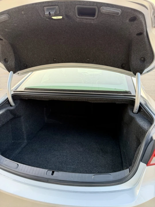 2019 Chevrolet Impala 10th Gen - Image 10 of 12