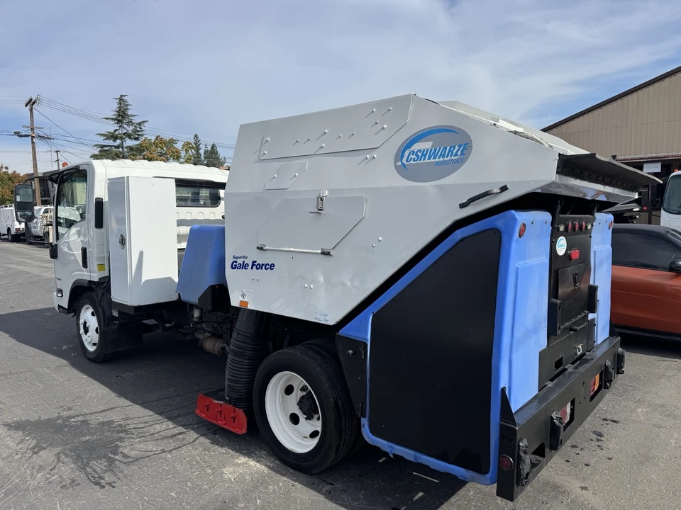 2019 Chevrolet - Image 3 of 18