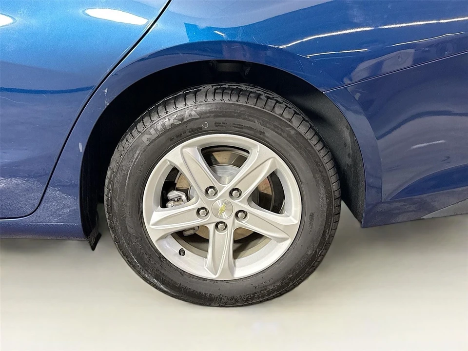 2019 Chevrolet Malibu - Image 14 of 15
