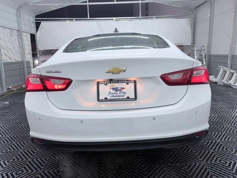 2019 Chevrolet Malibu - Image 6 of 12
