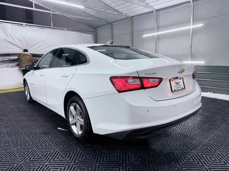 2019 Chevrolet Malibu - Image 5 of 12