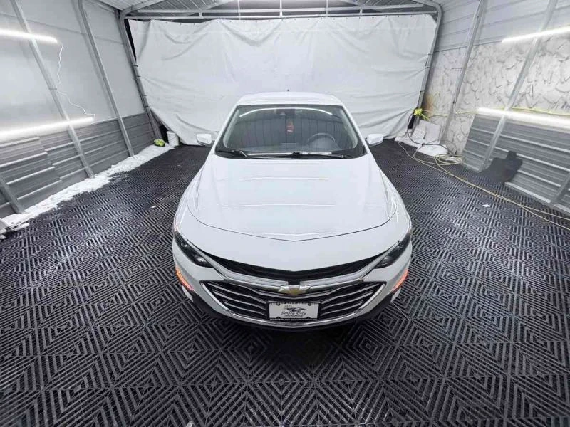2019 Chevrolet Malibu - Image 10 of 12