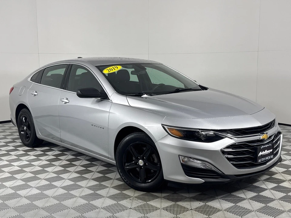 2019 Chevrolet Malibu - Image 2 of 12