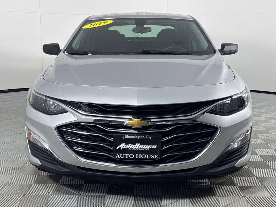 2019 Chevrolet Malibu - Image 11 of 12