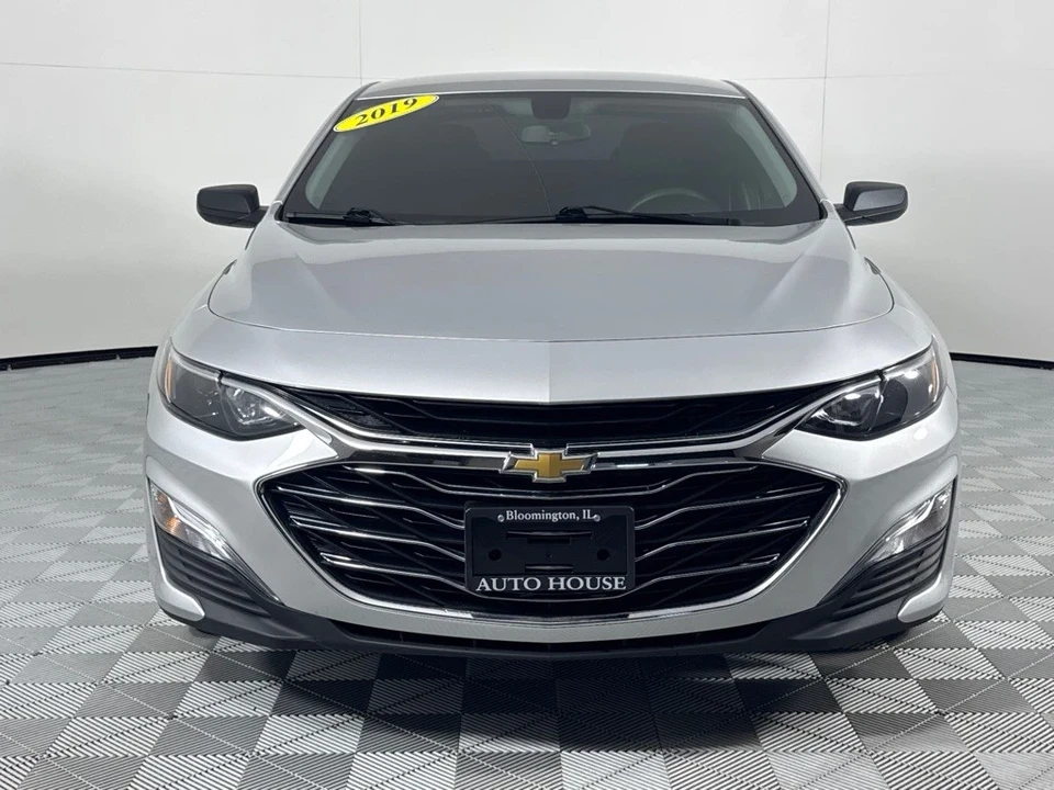 2019 Chevrolet Malibu - Image 11 of 12