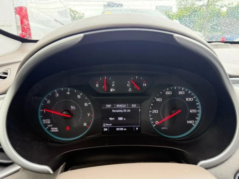 2019 Chevrolet Malibu - Image 9 of 12