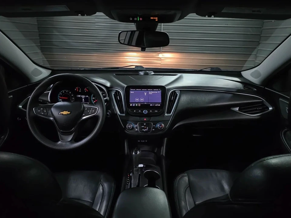 2019 Chevrolet Malibu - Image 11 of 12
