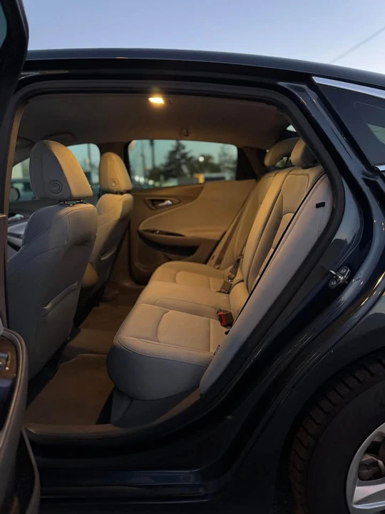 2019 Chevrolet Malibu - Image 7 of 10