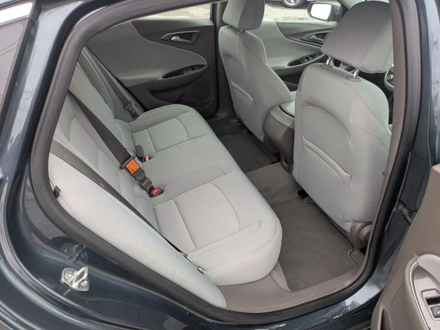 2019 Chevrolet Malibu - Image 18 of 19