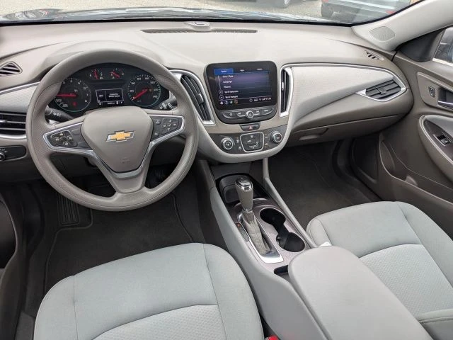 2019 Chevrolet Malibu - Image 9 of 19