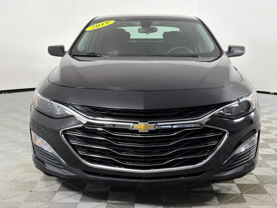 2019 Chevrolet Malibu - Image 10 of 12