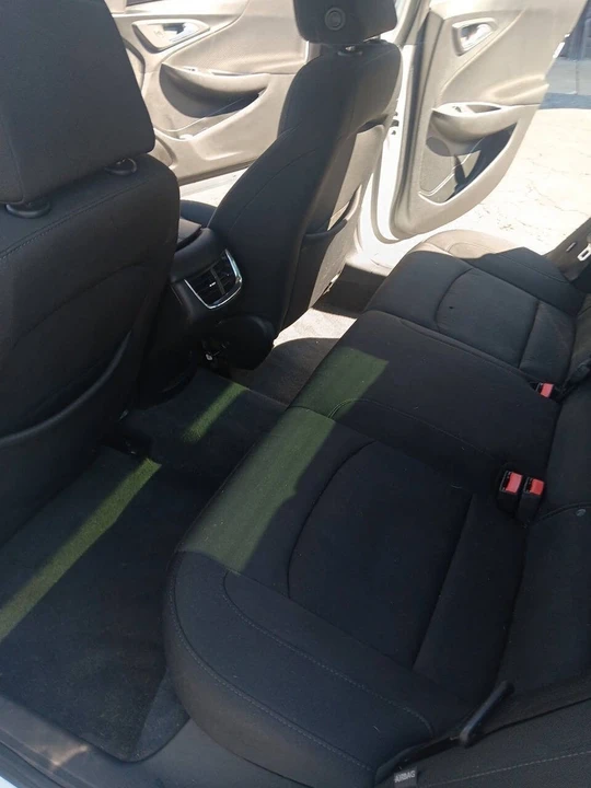 2019 Chevrolet Malibu - Image 10 of 12
