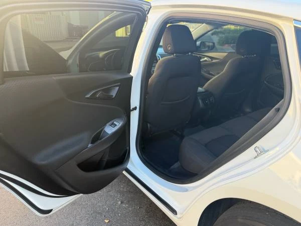 2019 Chevrolet Malibu - Image 13 of 14