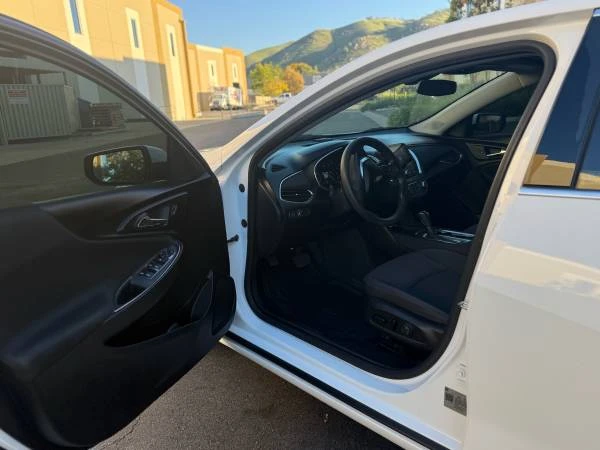 2019 Chevrolet Malibu - Image 11 of 14