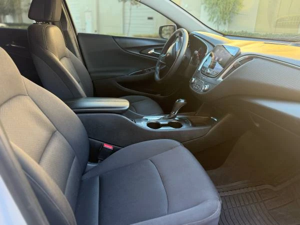 2019 Chevrolet Malibu - Image 7 of 14