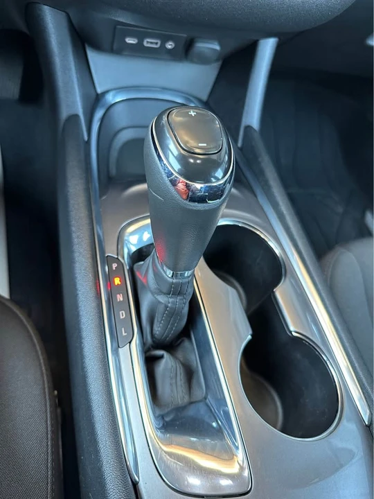 2019 Chevrolet Malibu - Image 15 of 20