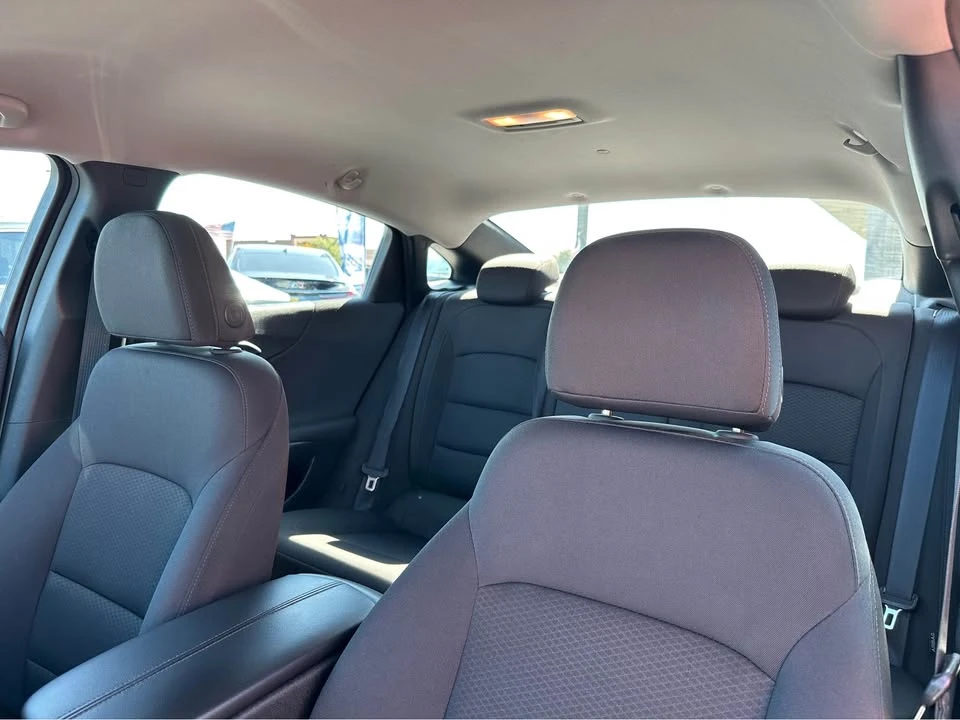 2019 Chevrolet Malibu - Image 11 of 20