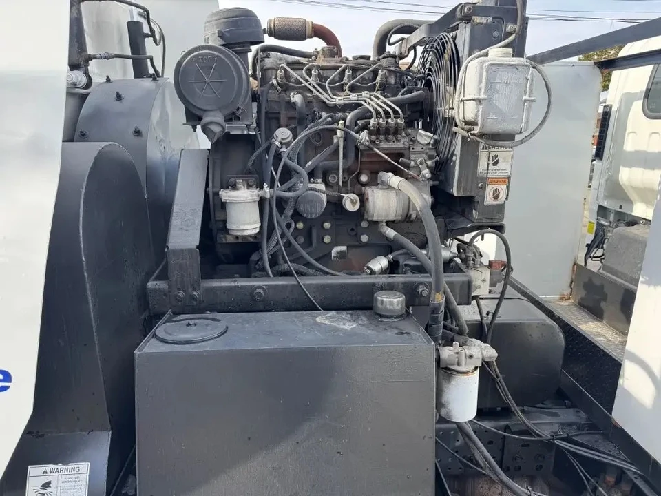2019 Chevrolet - Image 13 of 16