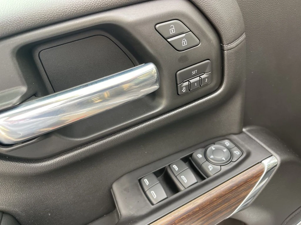 2019 Chevrolet Silverado 4th Gen - Image 10 of 21