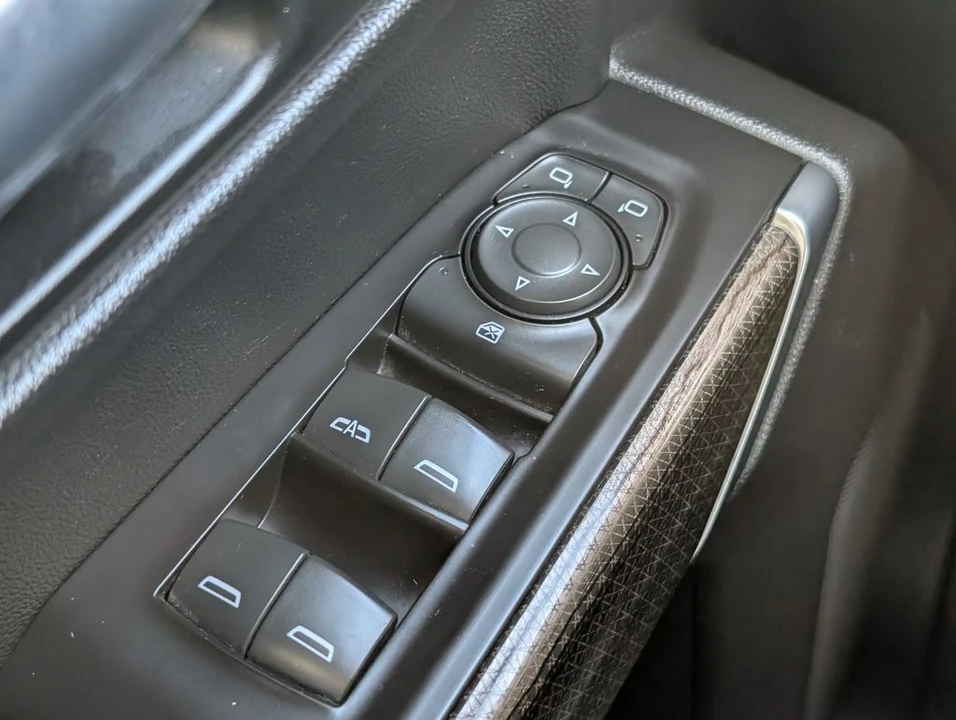2019 Chevrolet Silverado 4th Gen - Image 11 of 21