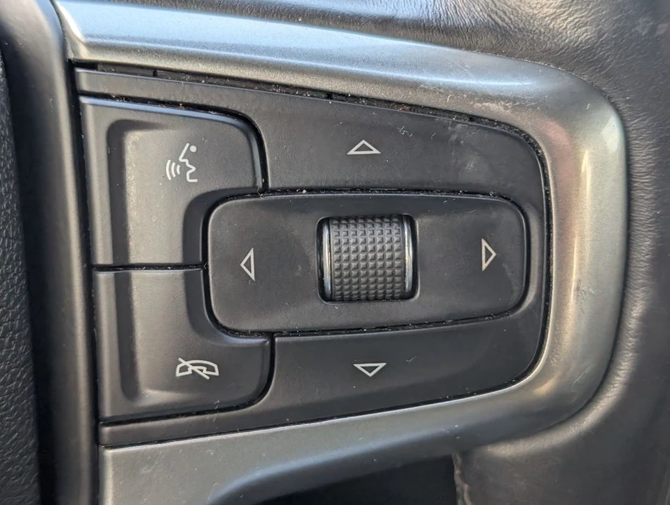 2019 Chevrolet Silverado 4th Gen - Image 14 of 21
