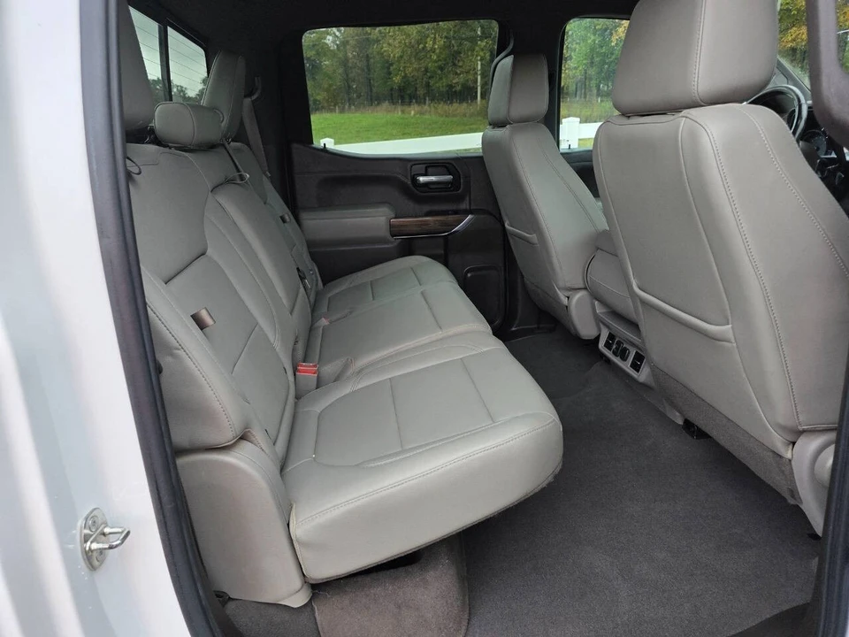 2019 Chevrolet Silverado - Image 21 of 21