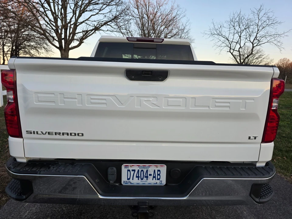 2019 Chevrolet Silverado - Image 10 of 21
