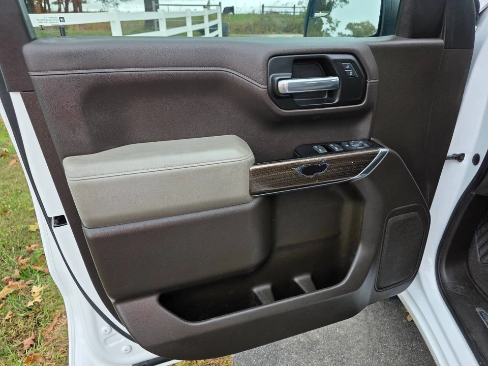2019 Chevrolet Silverado - Image 15 of 21
