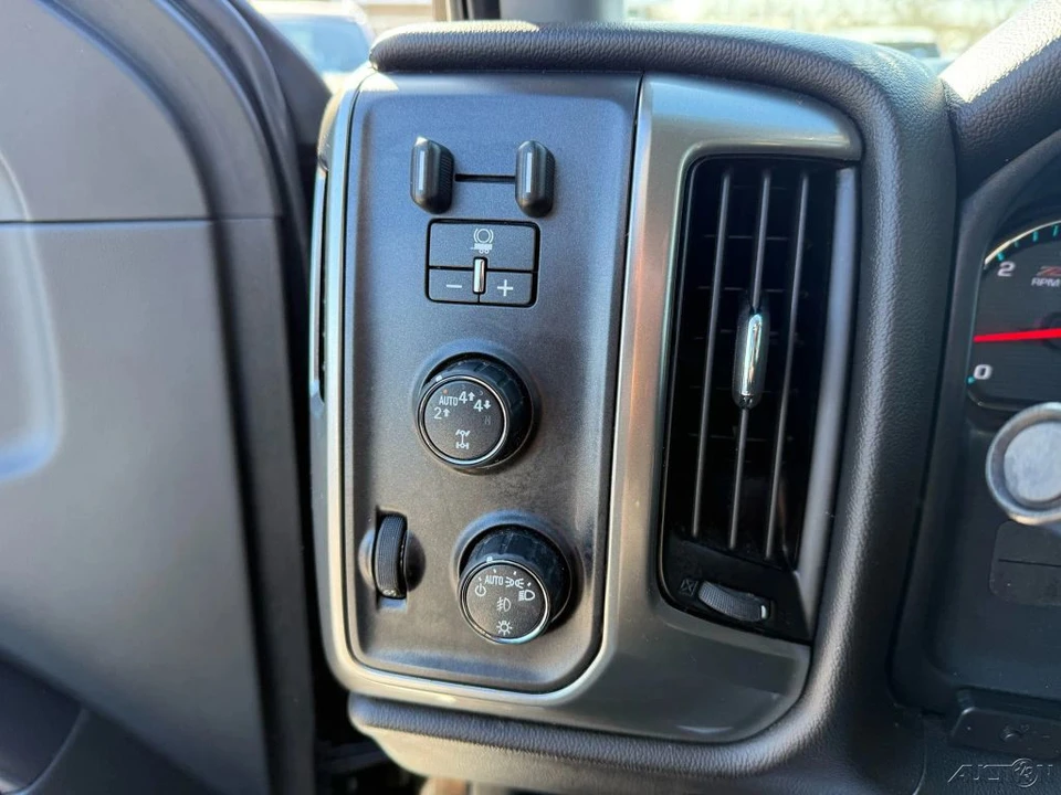2019 Chevrolet Silverado 4th Gen - Image 18 of 21