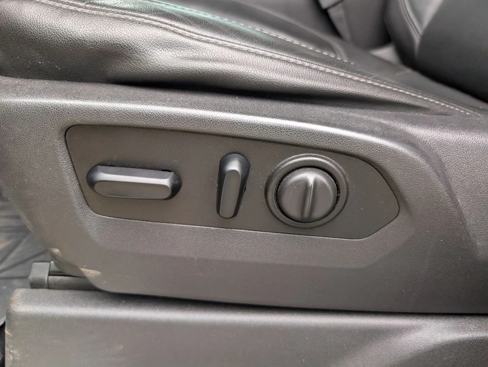 2019 Chevrolet Silverado 4th Gen - Image 9 of 21