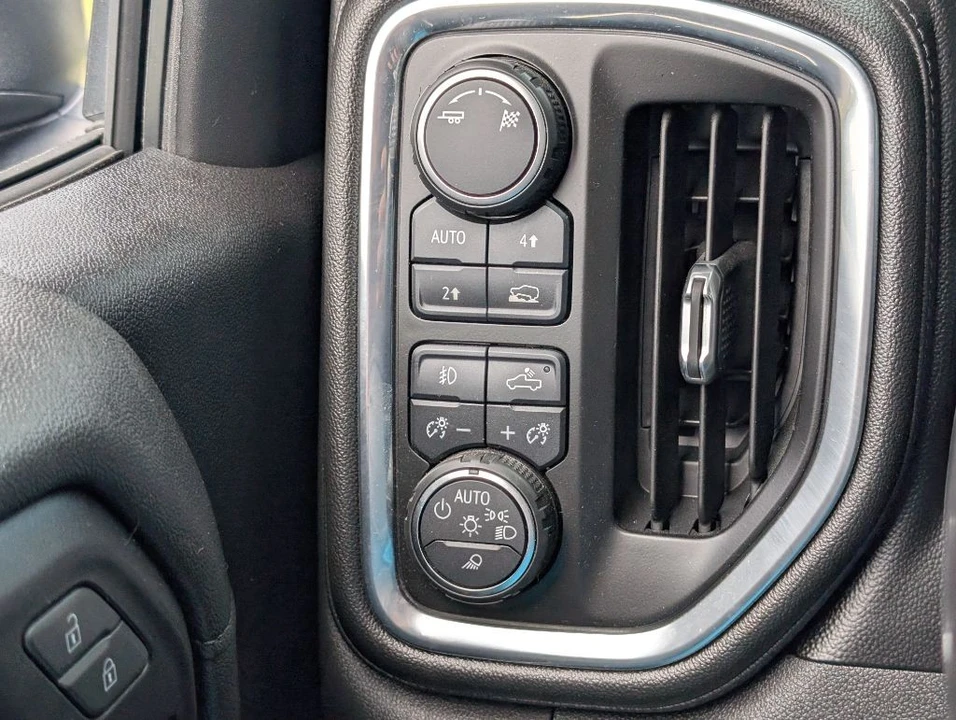 2019 Chevrolet Silverado 4th Gen - Image 14 of 21