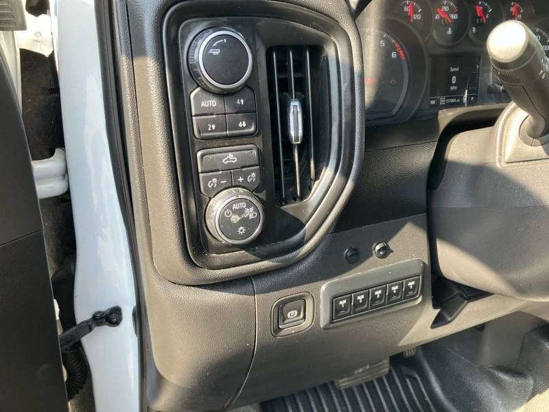 2019 Chevrolet Silverado 4th Gen - Image 10 of 17