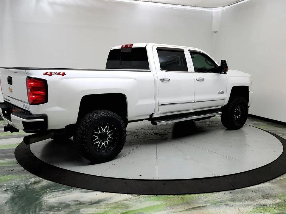 2019 Chevrolet Silverado Heavy Duty 3rd Gen - Image 5 of 12