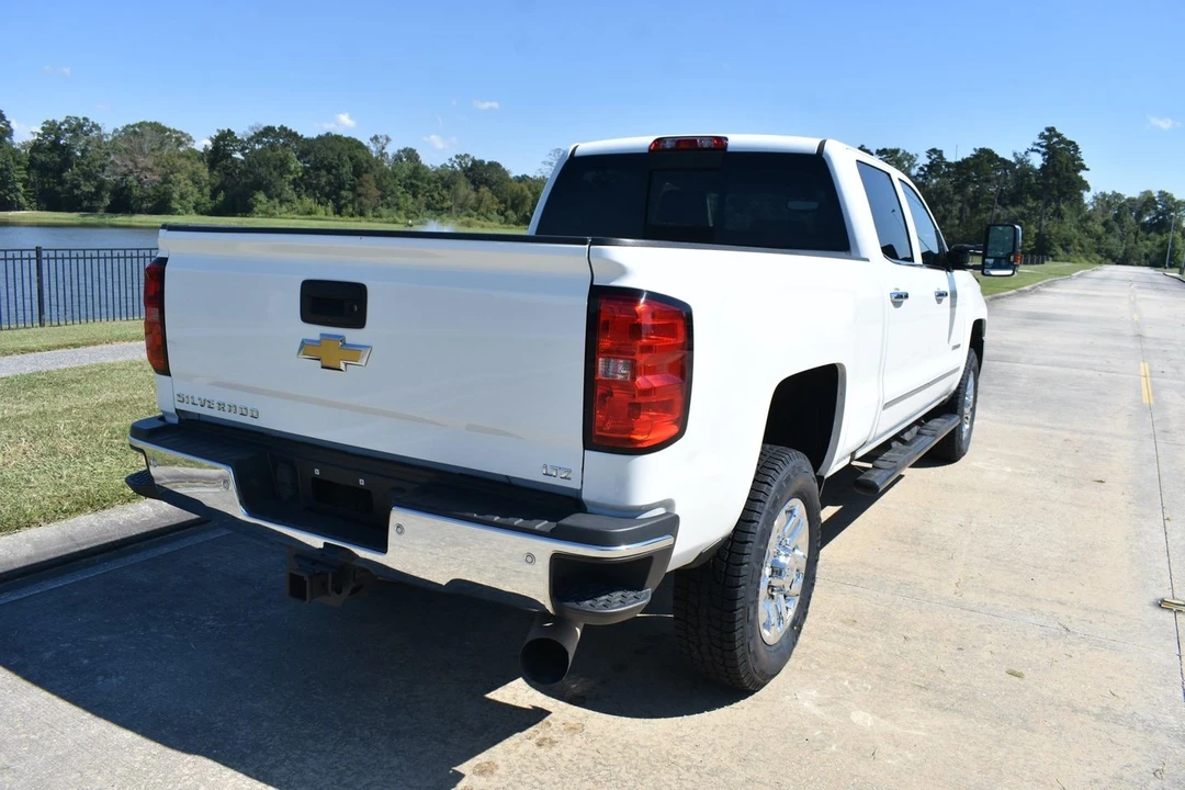2019 Chevrolet Silverado Heavy Duty 3rd Gen - Image 4 of 21