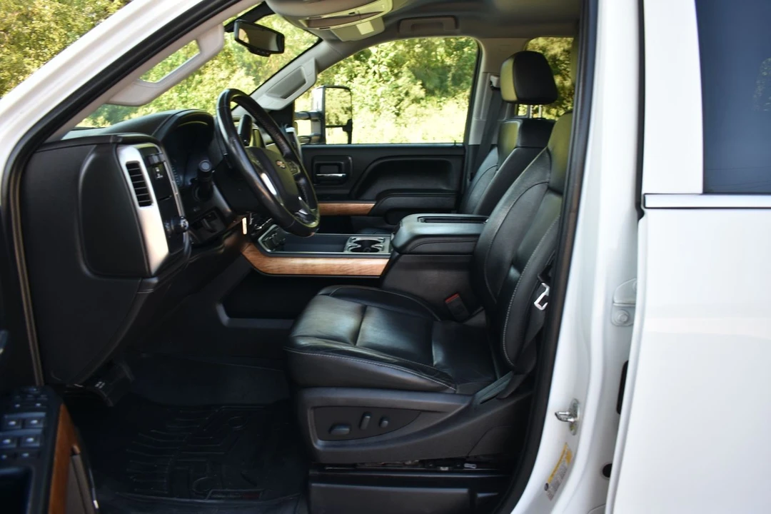 2019 Chevrolet Silverado Heavy Duty 3rd Gen - Image 10 of 21