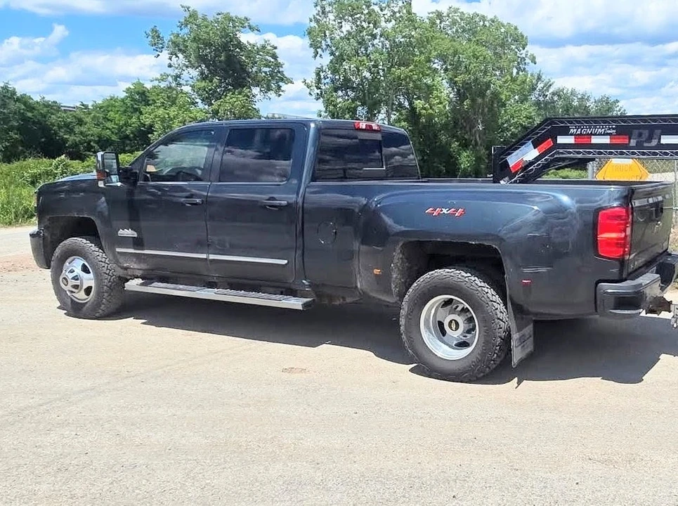 2019 Chevrolet Silverado Heavy Duty 3rd Gen - Image 3 of 23