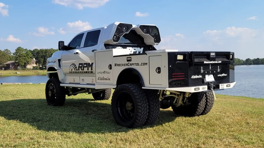 2019 Chevrolet Silverado - Image 3 of 9