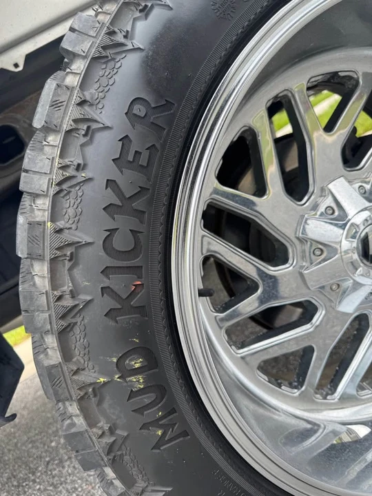 2019 Chevrolet Silverado 1st Gen - Image 16 of 17
