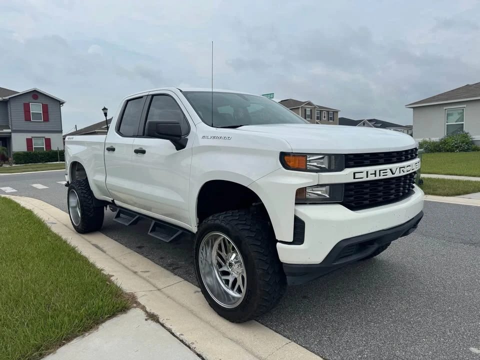 2019 Chevrolet Silverado 1st Gen - Image 2 of 17