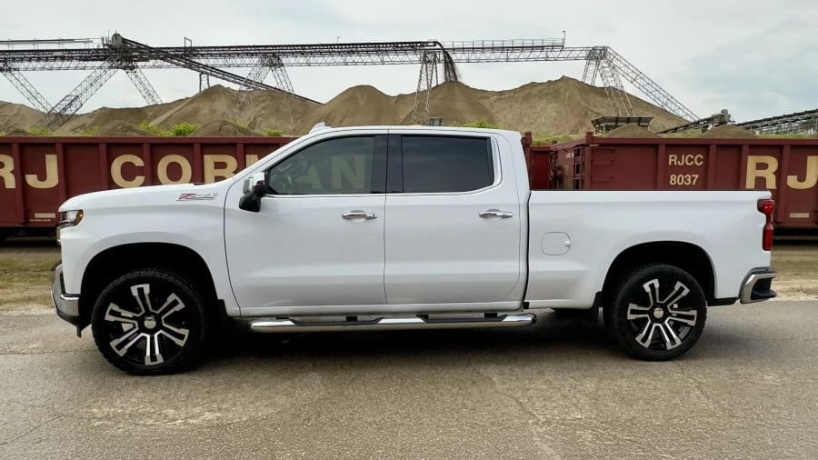 2019 Chevrolet Silverado 4th Gen - Image 2 of 24